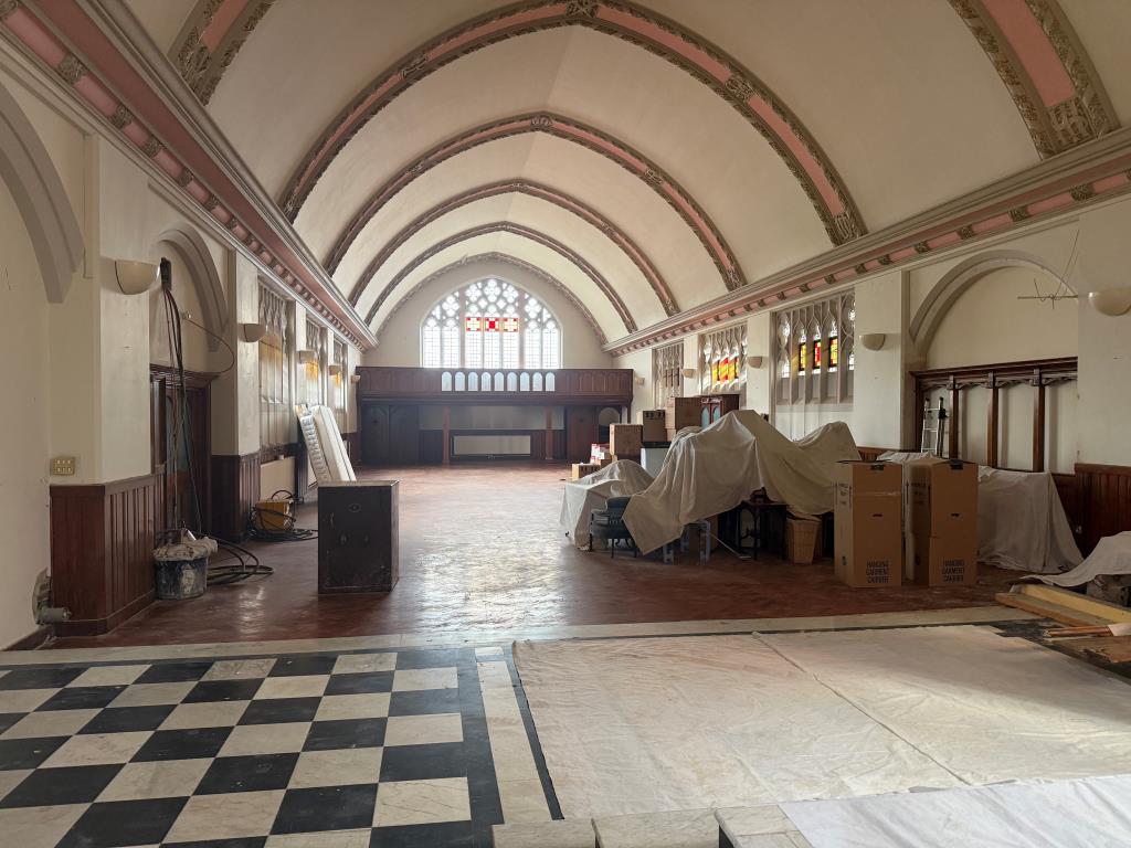 Lot: 55 - GROUND RENT INVESTMENT PLUS VACANT FIRST FLOOR FORMER CHAPEL WITH POTENTIAL - View of church hall from North